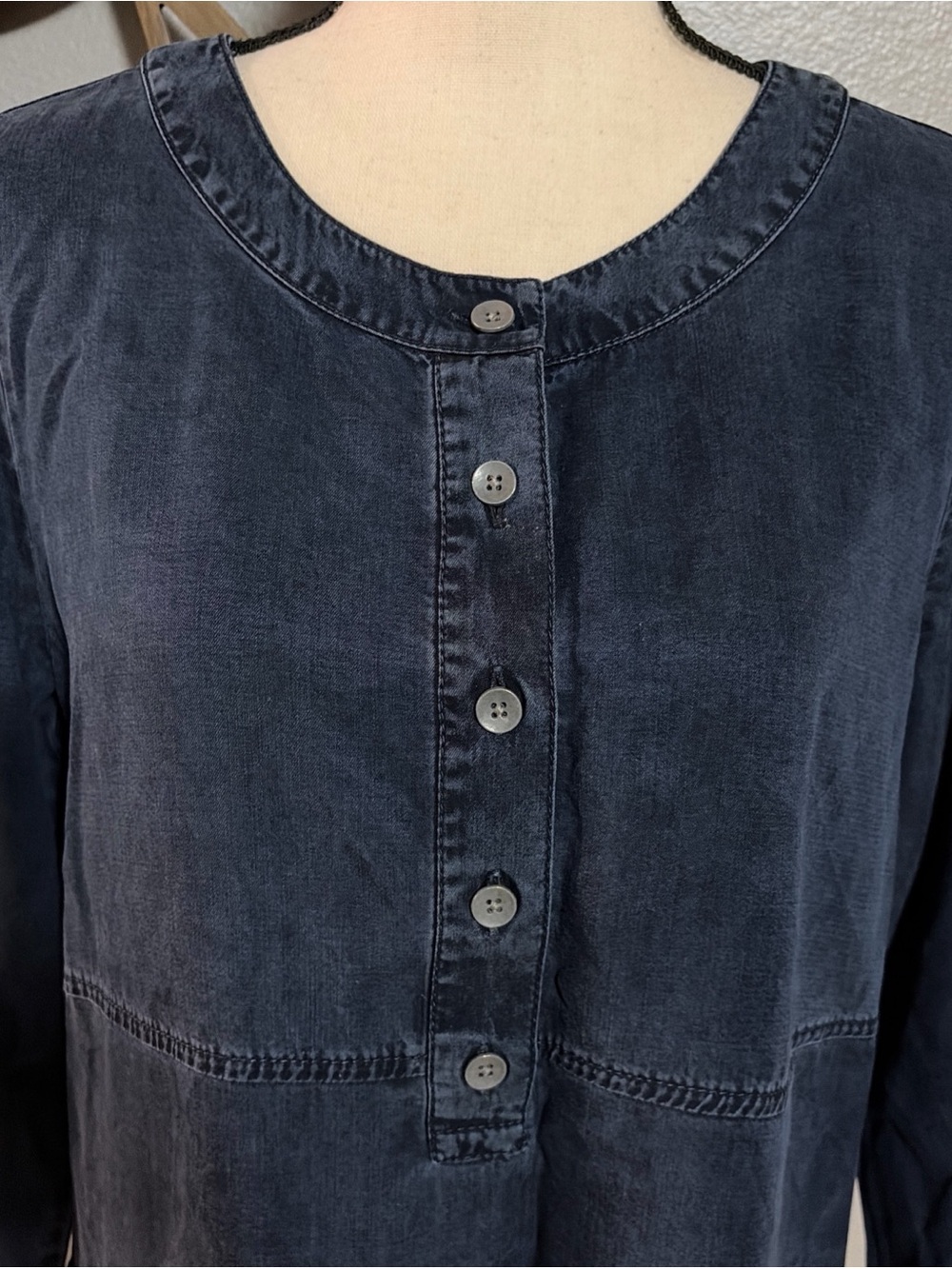 J.JILL TENCEL LYOCELL DENIM DRESS HENLEYPOCKETS SHIFT. - Picture 3 of 8